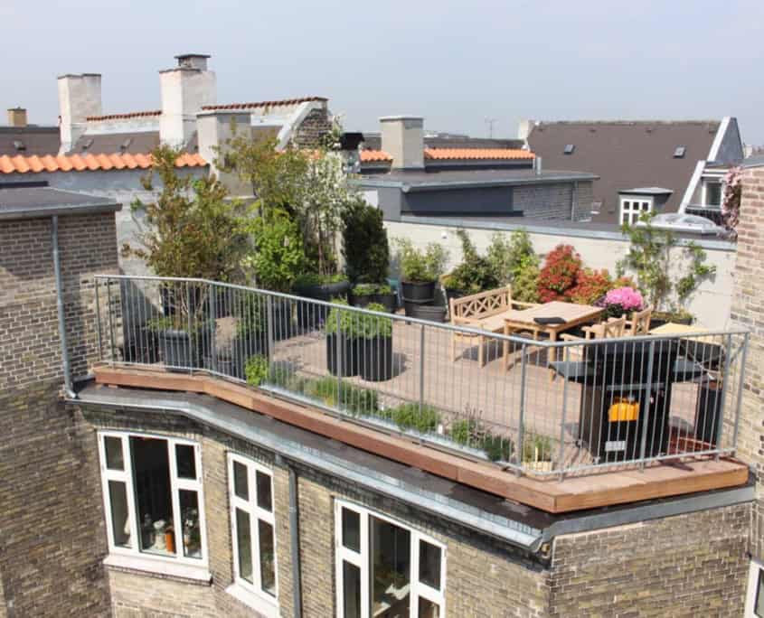 Etablering af tagterrasse på lejlighedskompleks i København