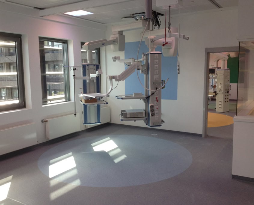 Laboratorier og hospitalsbyggeri Bygningsrenovering af loftrum med fokus på isolering i Rødovre