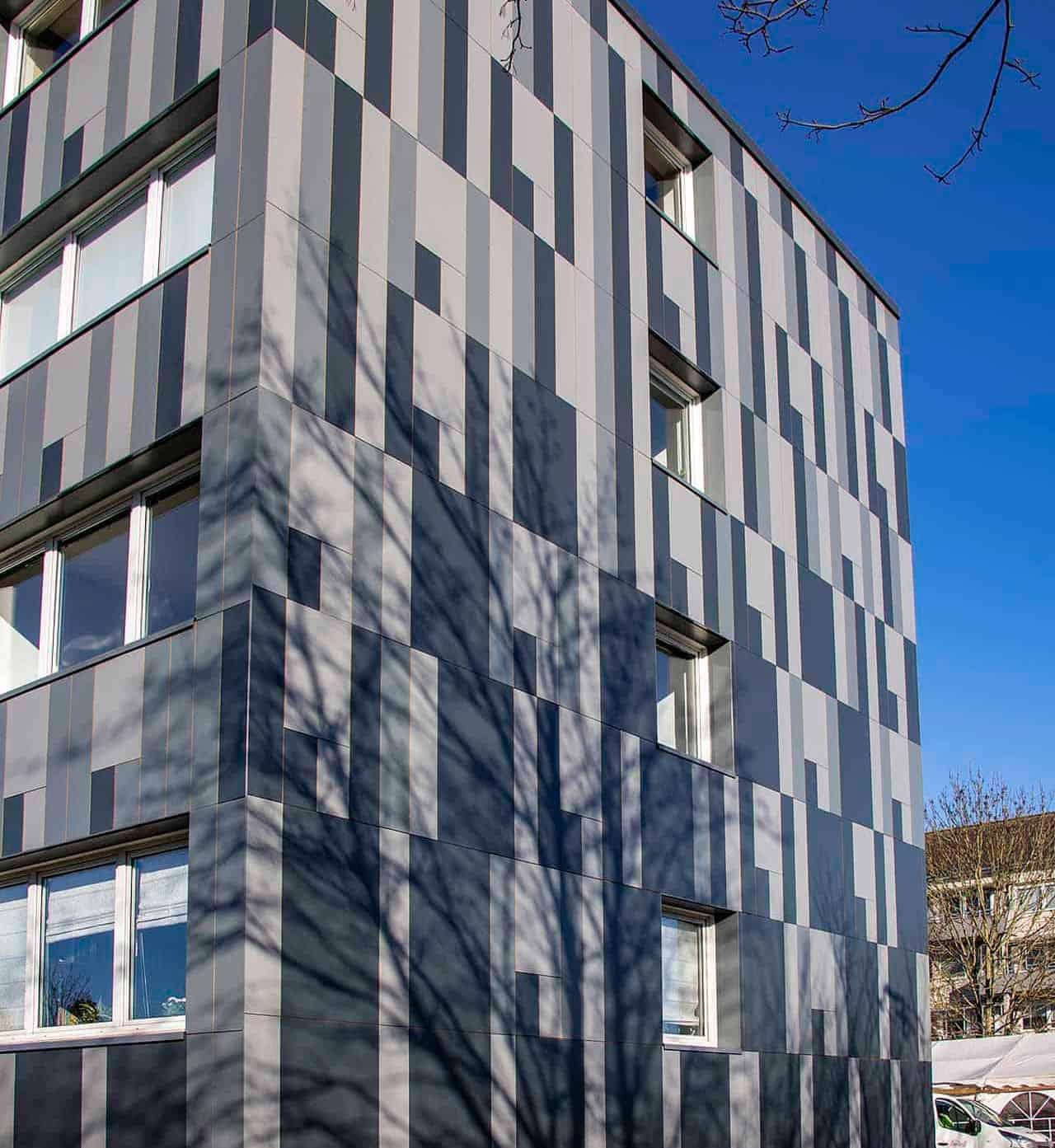 Arkitektonisk facaderenovering udført af professionelt entreprenørfirma